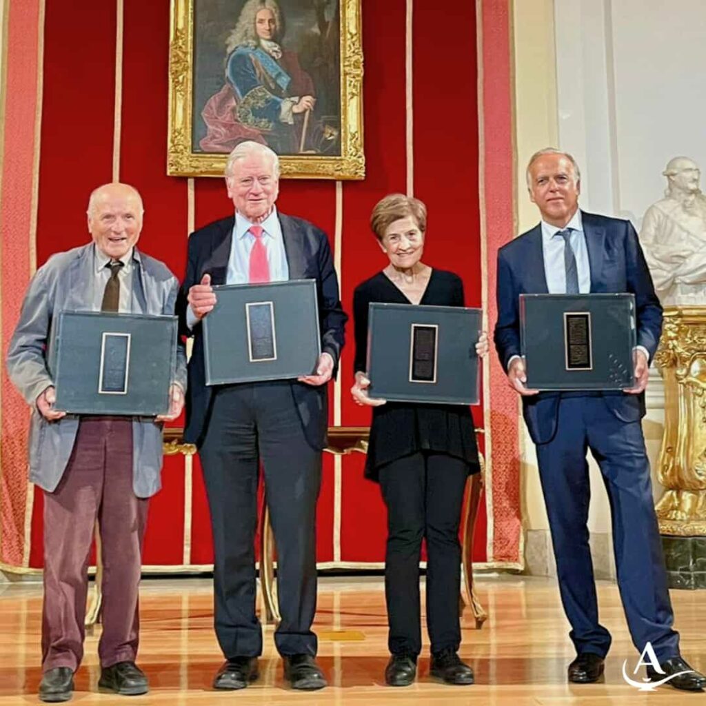 Paco Arango receives the XLSemanal Award in the Values category